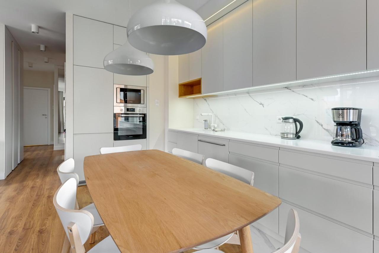 Premium Family & Business Old Town Riverside Apartment With Parking Гданськ Екстер'єр фото